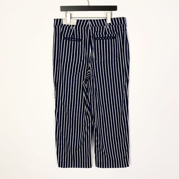 NEW Chico's Classic Blue and White Striped Wide Leg Crop Pants 570284072 - Picture 2 of 6